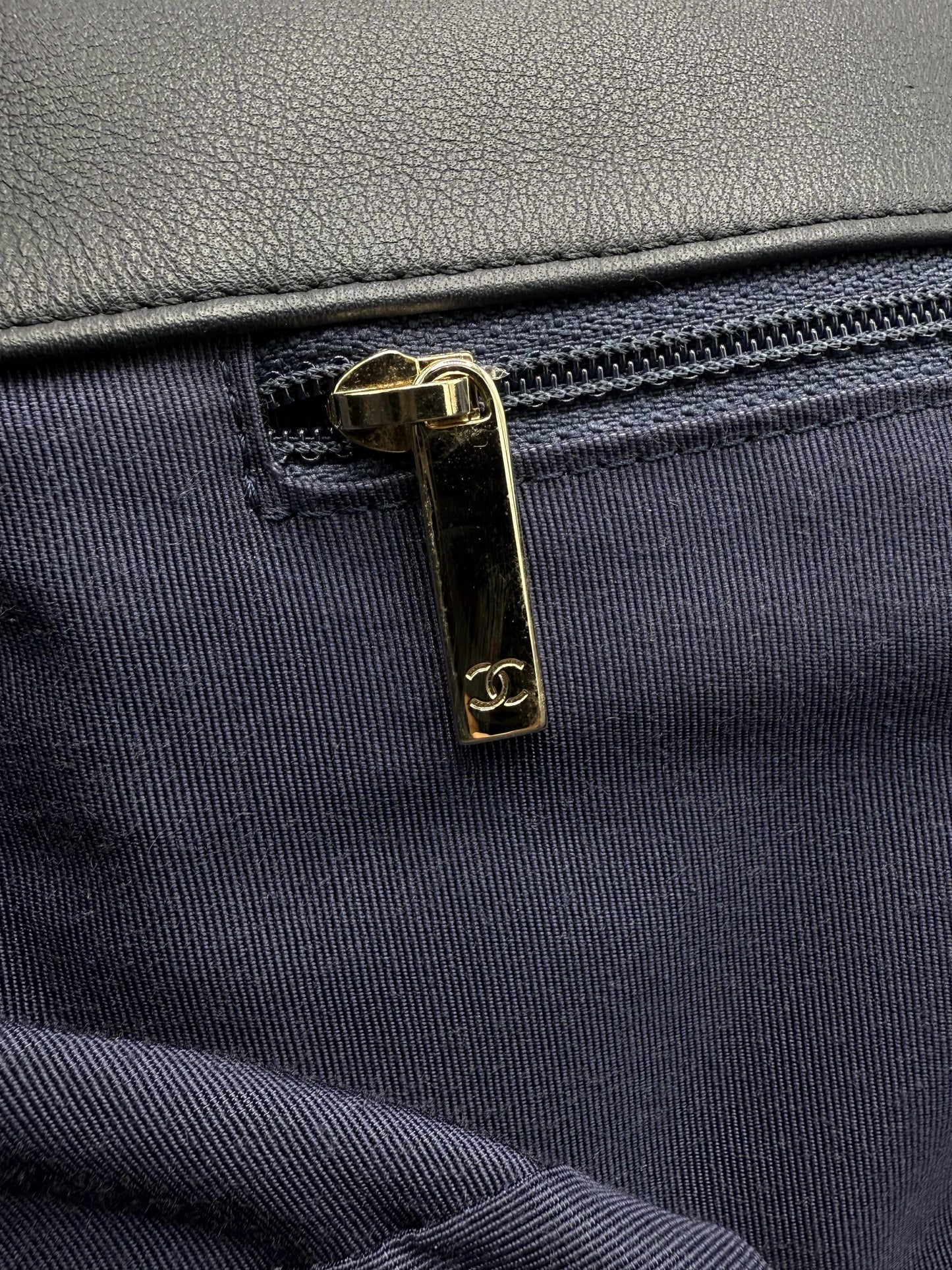 XXL Chanel Knit Purple - Luggage Flap Bag